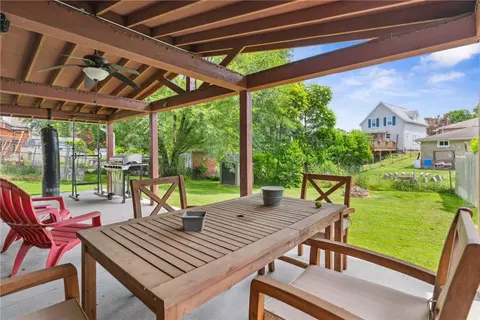 1845 Devonshire Rd, Coraopolis, PA 15108 photo 7