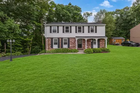 220 Maple Dr, Beaver, PA 15009