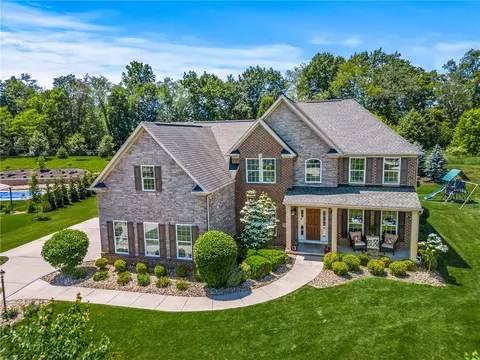 211 Taylor Ridge Ln, Mars, PA 16046