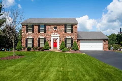 1615 Forest Ridge Dr, Pittsburgh, PA 15237