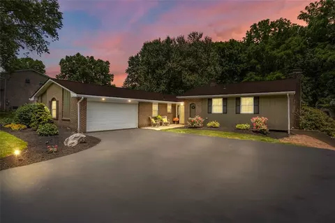 118 Ponderosa Dr, Beaver Falls, PA 15010