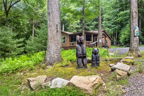 308 Forest Colony Rd, Clarington, PA 15828