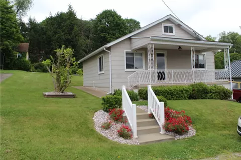 29 Leyda Ave, Charleroi, PA 15022