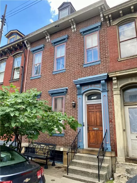 1214 Monterey St, Pittsburgh, PA 15212