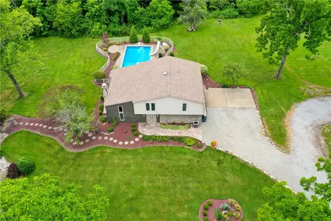 323 Wolfe Ln, Irwin, PA 15642 photo 26