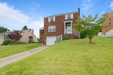 4417 Woodhill Dr, Munhall, PA 15120