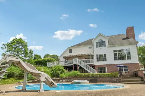 505 Linden Ct, Mars, PA 16046 photo 10