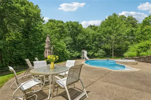 505 Linden Ct, Mars, PA 16046 photo 42