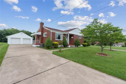 1239 Davis St, Natrona Heights, PA 15065