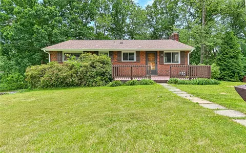 512 Clifton Ave, Glenshaw, PA 15116