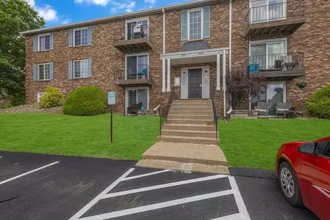8009 Revere Pl, Aliquippa, PA 15001