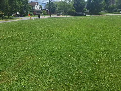 504 S 7th St, Indiana, PA 15701