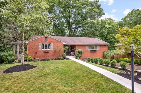 207 Ingrid Pl, Carnegie, PA 15106