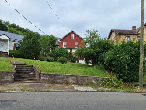 1466 Franklin St, Johnstown, PA 15905