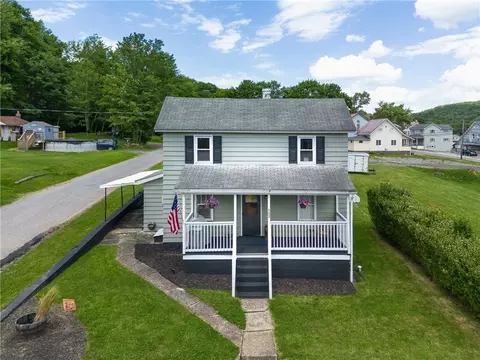 122 Second St, Twin Rocks, PA 15960