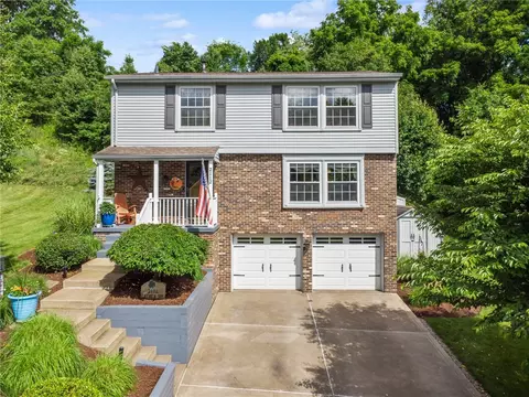 2112 Cayuga Dr, Pittsburgh, PA 15239