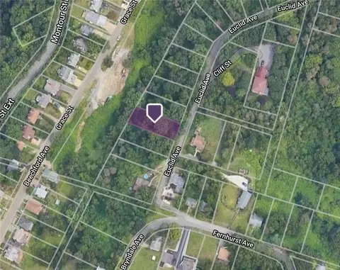 1864 Euclid Ave, Coraopolis, PA 15108