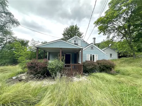 204 Parker Rd, Sarver, PA 16055