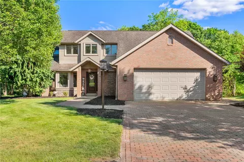 112 Heatherlynn Ct, White Oak, PA 15131