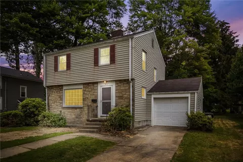 513 Bessemer Ave, Grove City, PA 16127