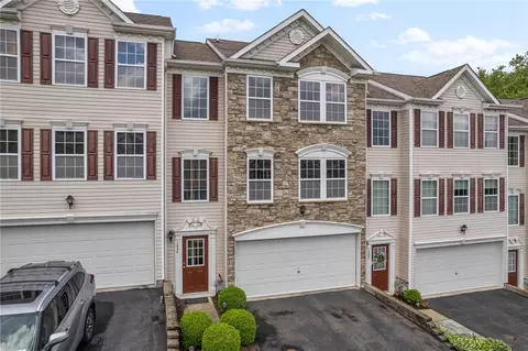 1004 Canterbury Dr, Imperial, PA 15126