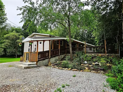 615 Fallen Timbers Rd, Point Marion, PA 15474