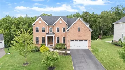 1418 Chadworth, Pittsburgh, PA 15237
