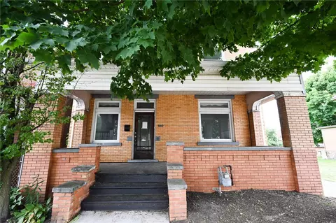 1800 7th Ave, Beaver Falls, PA 15010