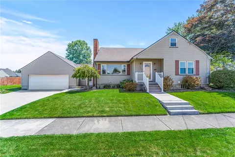 1250 Plum St, Sharon, PA 16146