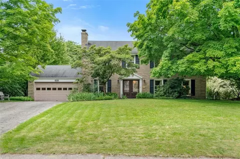 1531 King Edward Dr, Pittsburgh, PA 15237