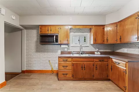Kitchen - 1823 Devonshire Rd, Coraopolis, PA 15108 photo 1 of 2