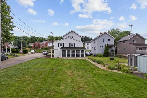 Exterior - 1823 Devonshire Rd, Coraopolis, PA 15108 photo 3 of 8