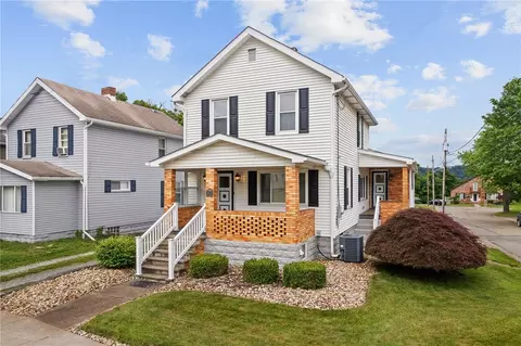 1823 Devonshire Rd, Coraopolis, PA 15108