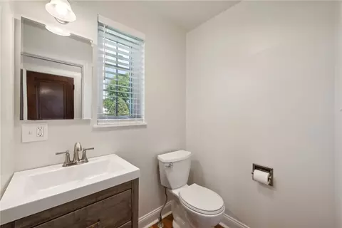 Bath - 804 Willow St, Irwin, PA 15642 photo 1 of 3