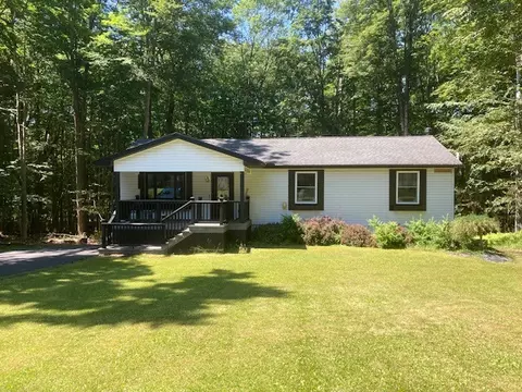 137 Jolly Roger Rd, Dubois, PA 15801