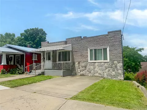53 Sharp Ave, Washington, PA 15301