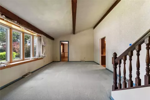 2213 Hall Ct, Export, PA 15632 photo 5
