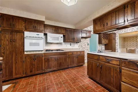 2213 Hall Ct, Export, PA 15632 photo 11