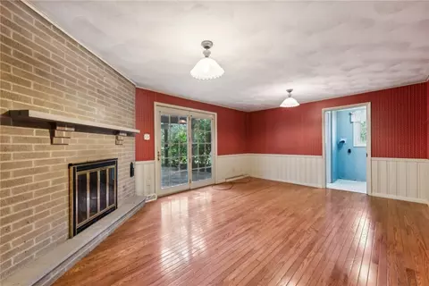 2213 Hall Ct, Export, PA 15632 photo 2