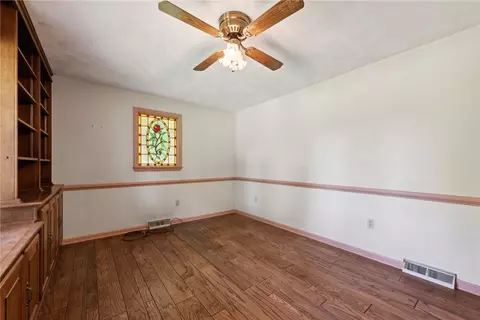 2213 Hall Ct, Export, PA 15632 photo 8