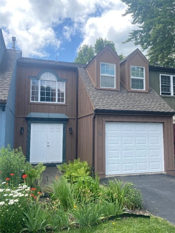 22 Monmouth Dr  