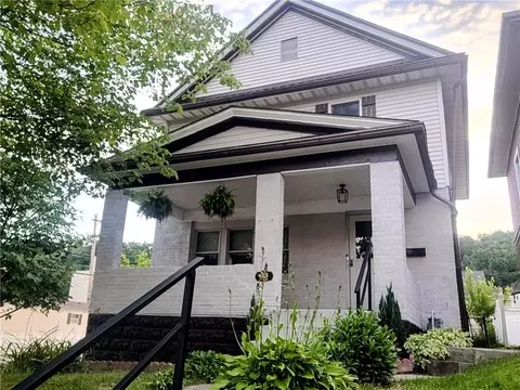 38 Stowe St, Pittsburgh, PA 15205