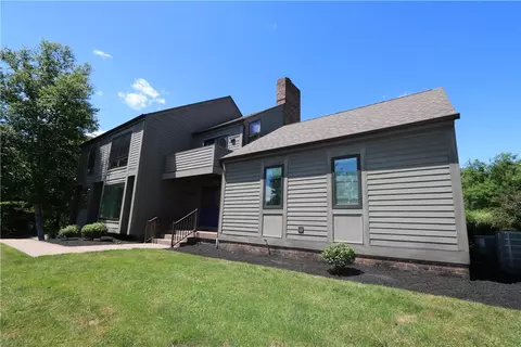 134 Heathercroft Dr, Cranberry Township, PA 16066