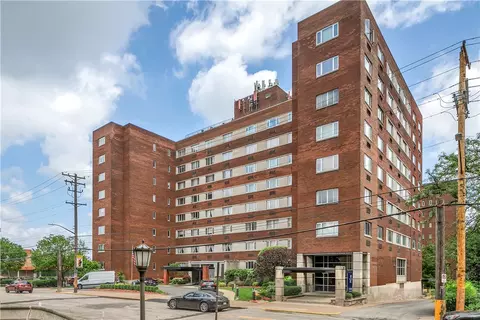 128 N Craig St #512, Pittsburgh, PA 15213