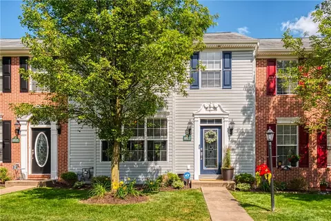 10527 Timber Edge Dr, Wexford, PA 15090