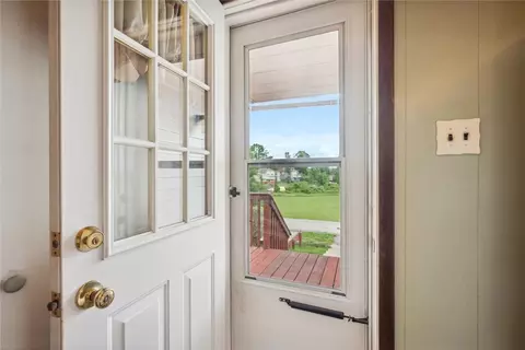 Entry Way - 24 Maple St, Muse, PA 15350 photo 1 of 3
