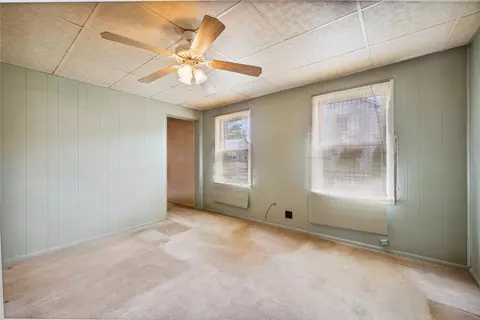 Bedroom - 24 Maple St, Muse, PA 15350 photo 1 of 6