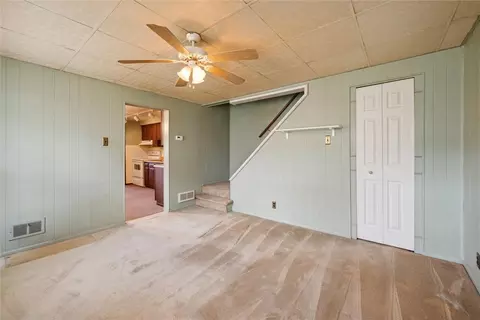 Living - 24 Maple St, Muse, PA 15350 photo 1 of 2