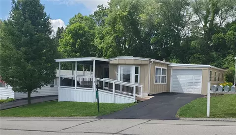 114 Sheffield Dr, Delmont, PA 15626