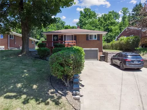 273 Idlewood Rd, Penn Hills, PA 15235